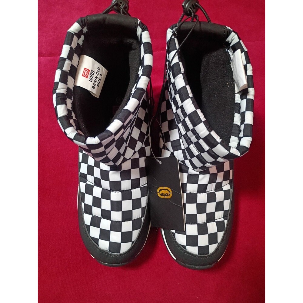 Ecko Unltd. black and white checkered kids' Size 4 winter boots featuring #33